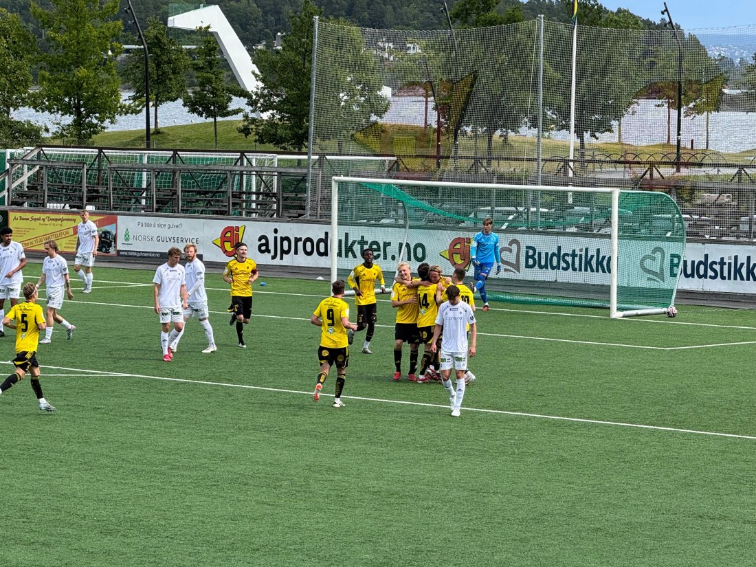 Jubel: Nicolay Grimstad jubler etter å ha satt inn tidlig 1-0-ledelse for Bærum.