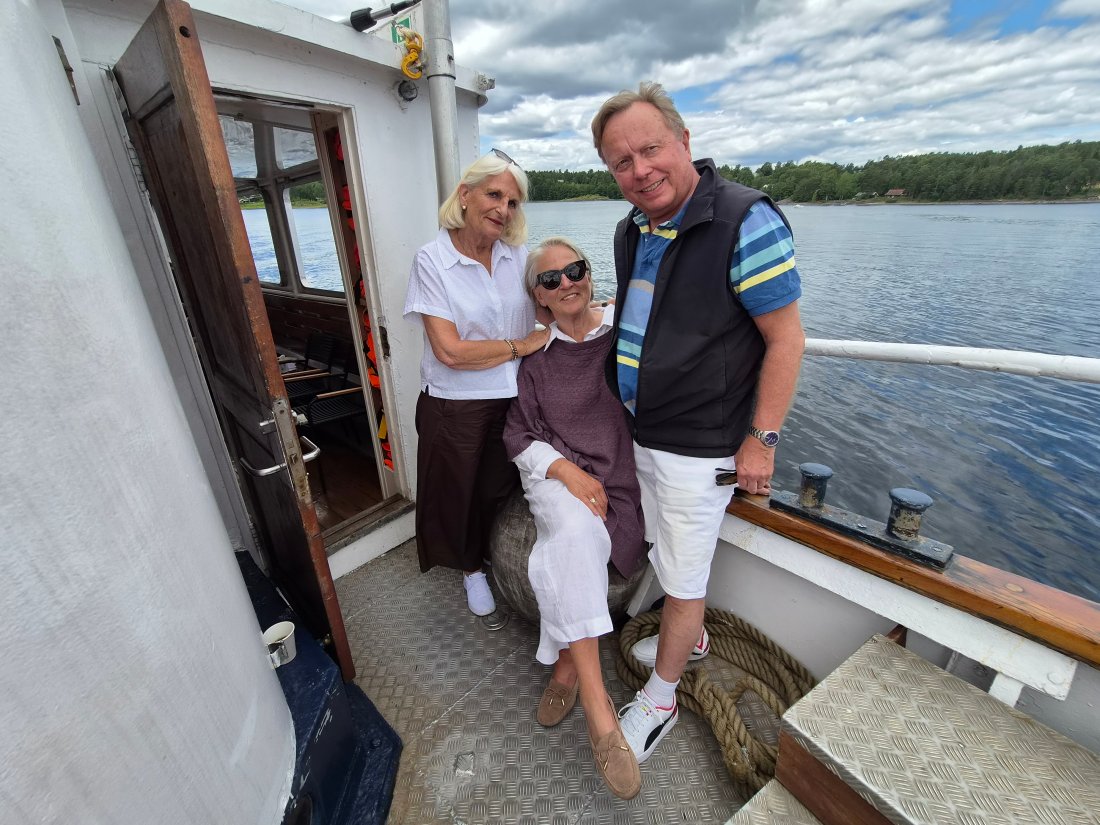 Trekløver som virkelig betyr mye for mennesker med demens i Bærum. Grethe Holm fra Demenskoret, Kristine Hennie fra Demensforeningen og Ole Bjørn Harang fra Bærum Sportsklubb.