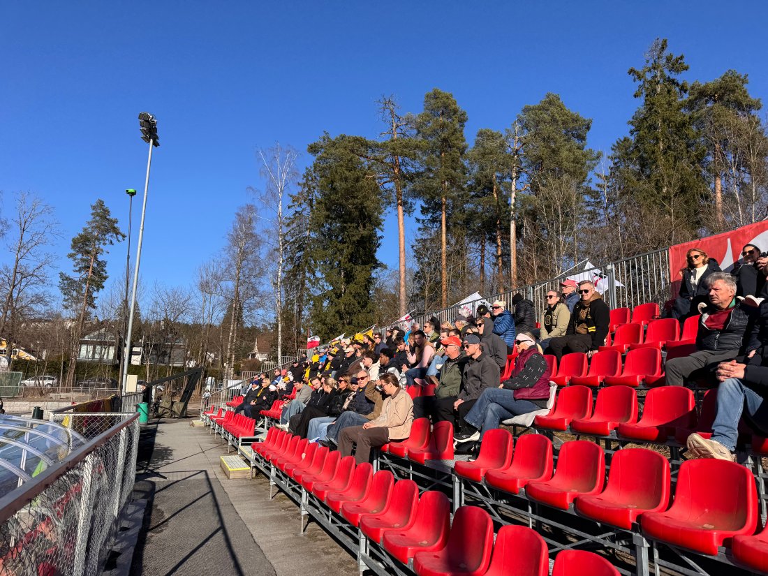 Helgul Support: Takk til alle Bærum-supportere som tok turen til Ullernbanen i dag. Vi håper på like god støtte både hjemme og borte denne sesongen.